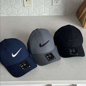 Unisex Nike Baseball Caps in Blue, Gray, and Black